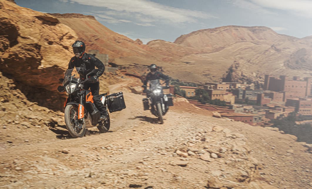 KTM 890 Adventure görseli