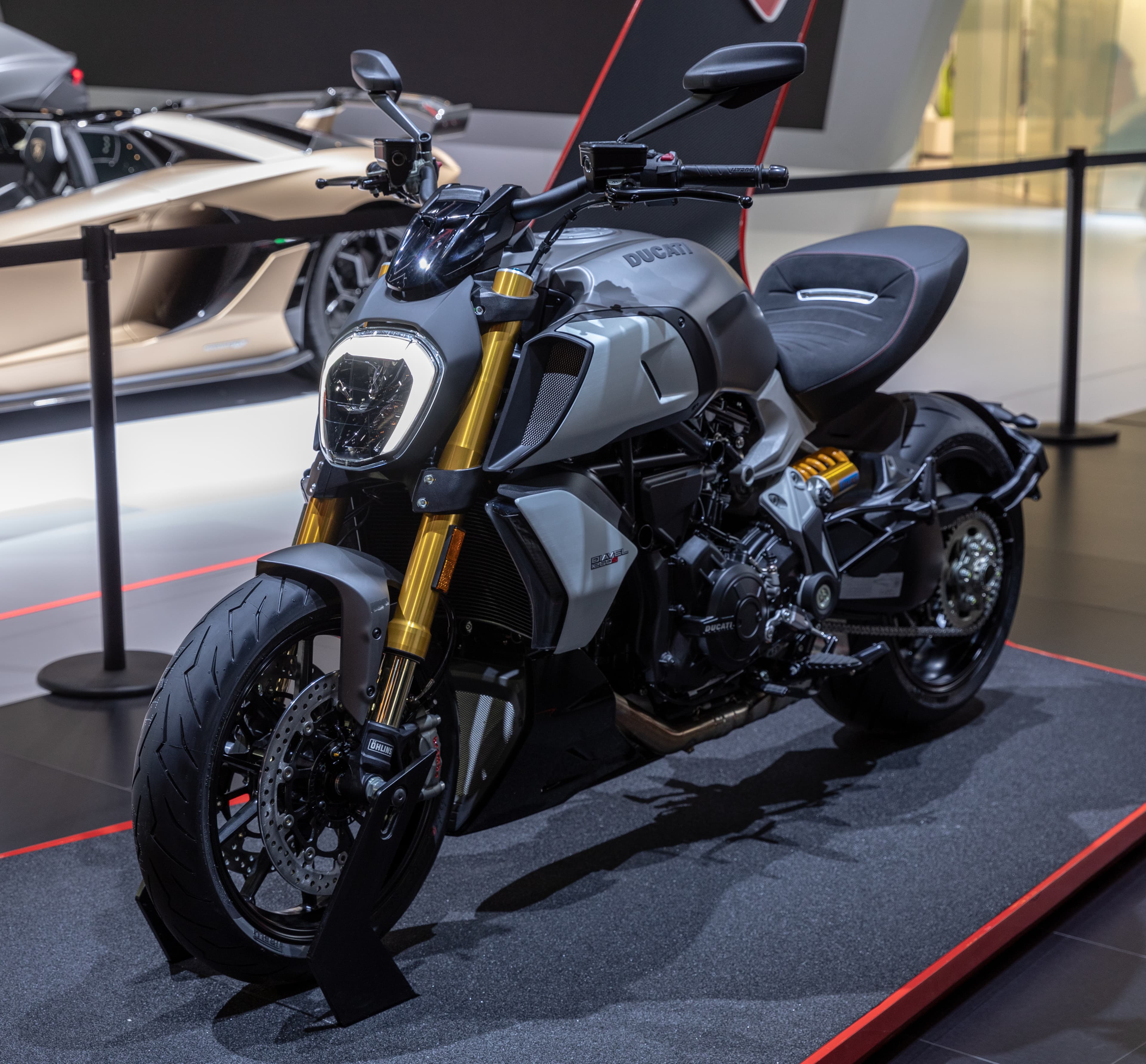 Ducati Diavel V4 görseli